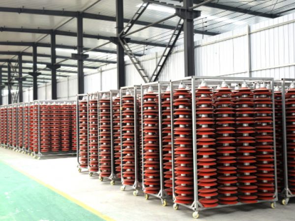 盤形懸式復(fù)合絕緣子